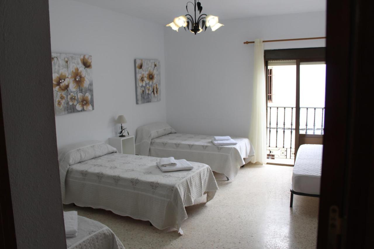El Rincon De Matias Apartment Segura de León Екстериор снимка
