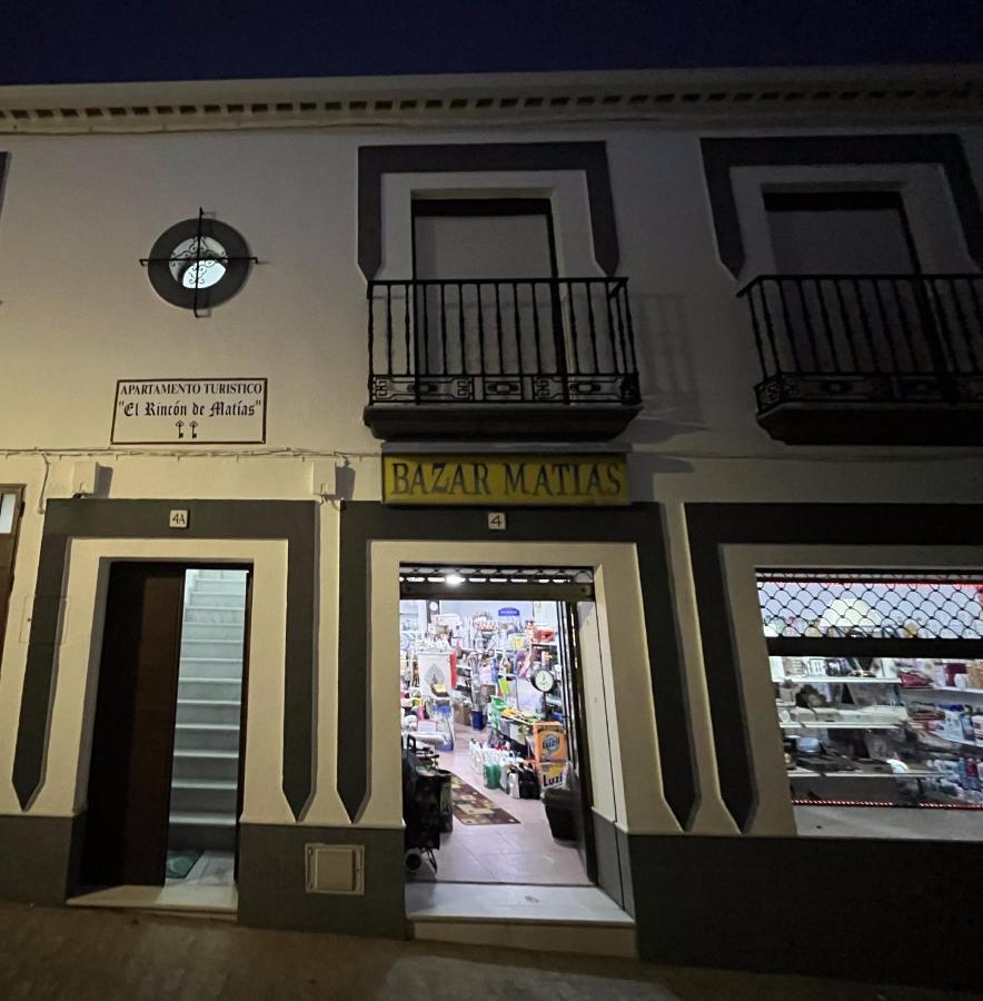 El Rincon De Matias Apartment Segura de León Екстериор снимка